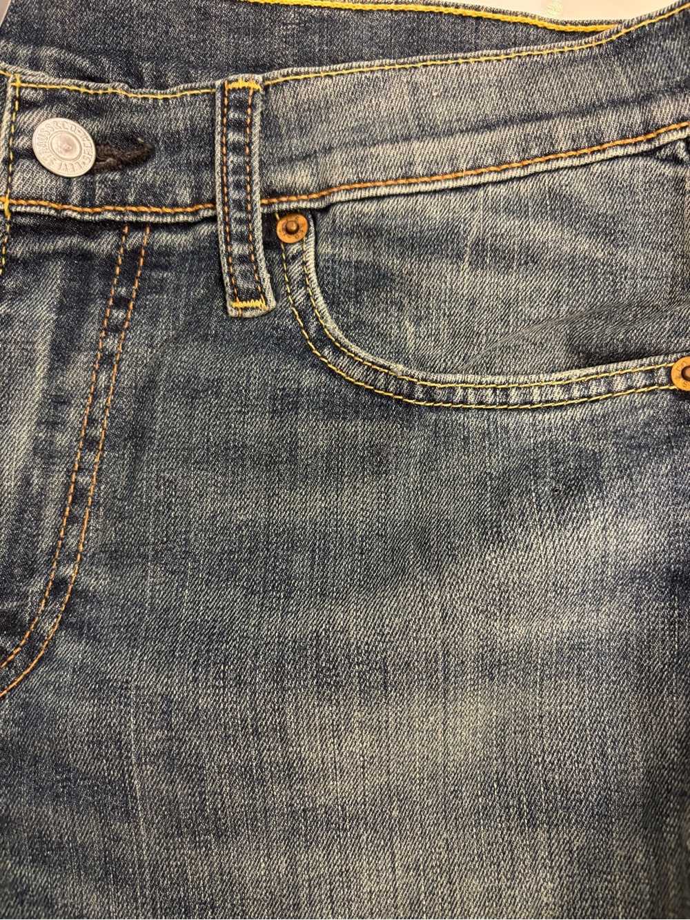 Levi's Men's W 31 L34 Skinny 510 Jeans in Medium Wash Blue - Picture 3 of 12